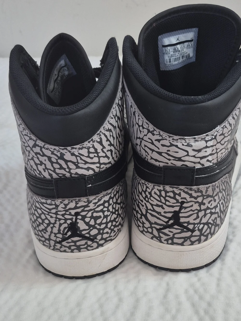 Jordan Air Jordan 1 Mid Top Black/Gray/White Elephant Print Sneakers 839115-013
